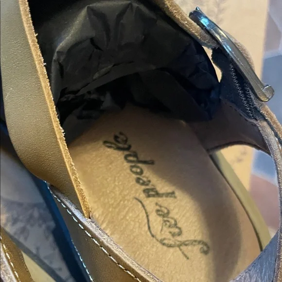 Gold and Black Strappy Delaney Fisherman Platfor Sandals - Picture 9 of 11